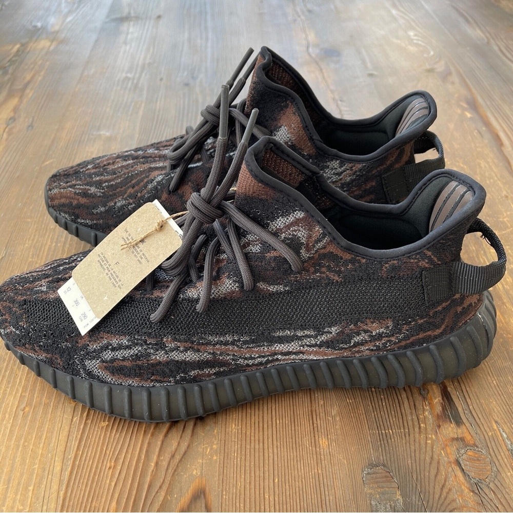 Yeezy Boost 350 V2 MX Rock